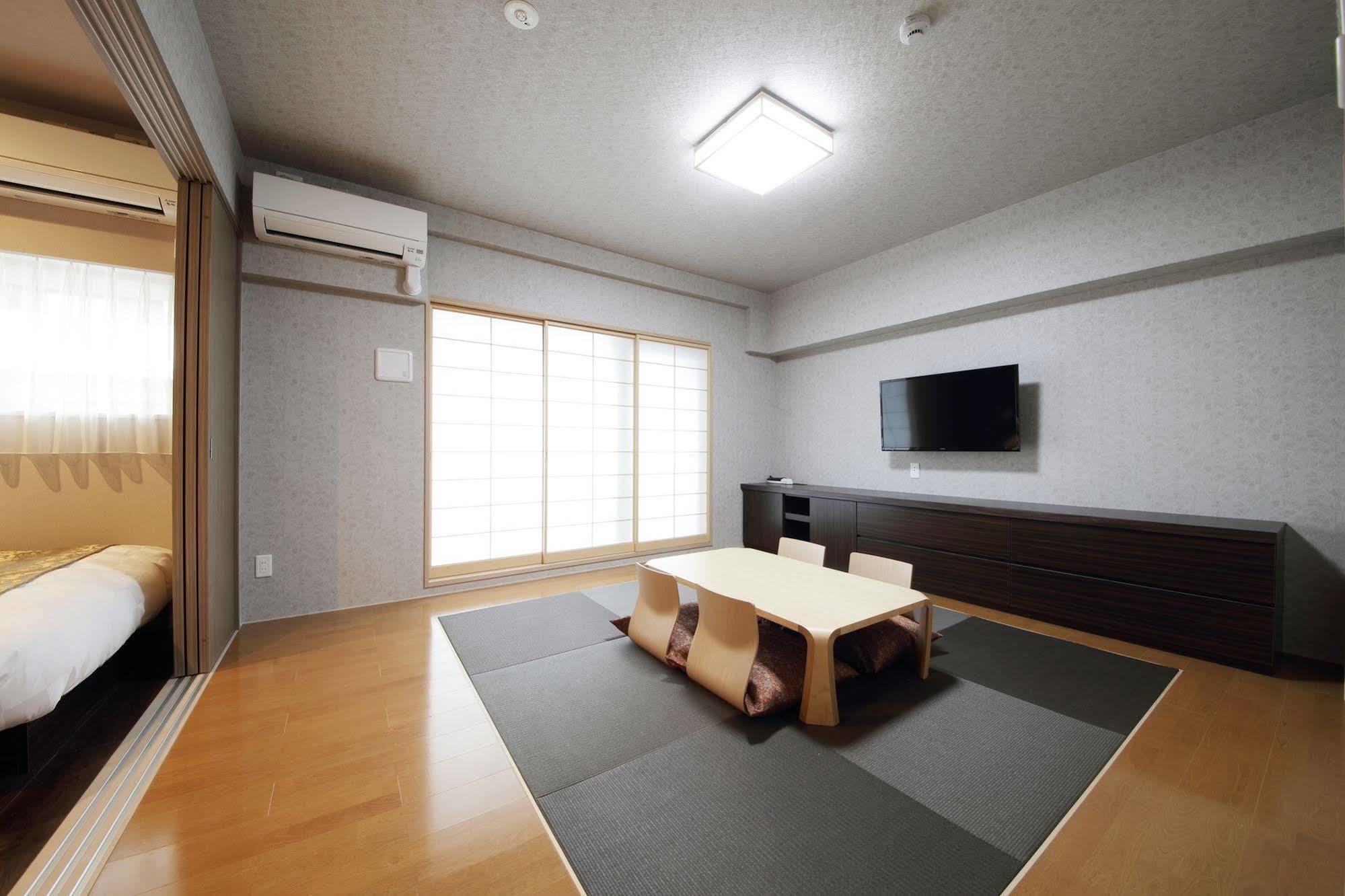 Sarasa Shinsaibashi 酒店 4*